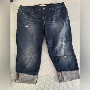 Torrid distressed crop jeans size 22, like new